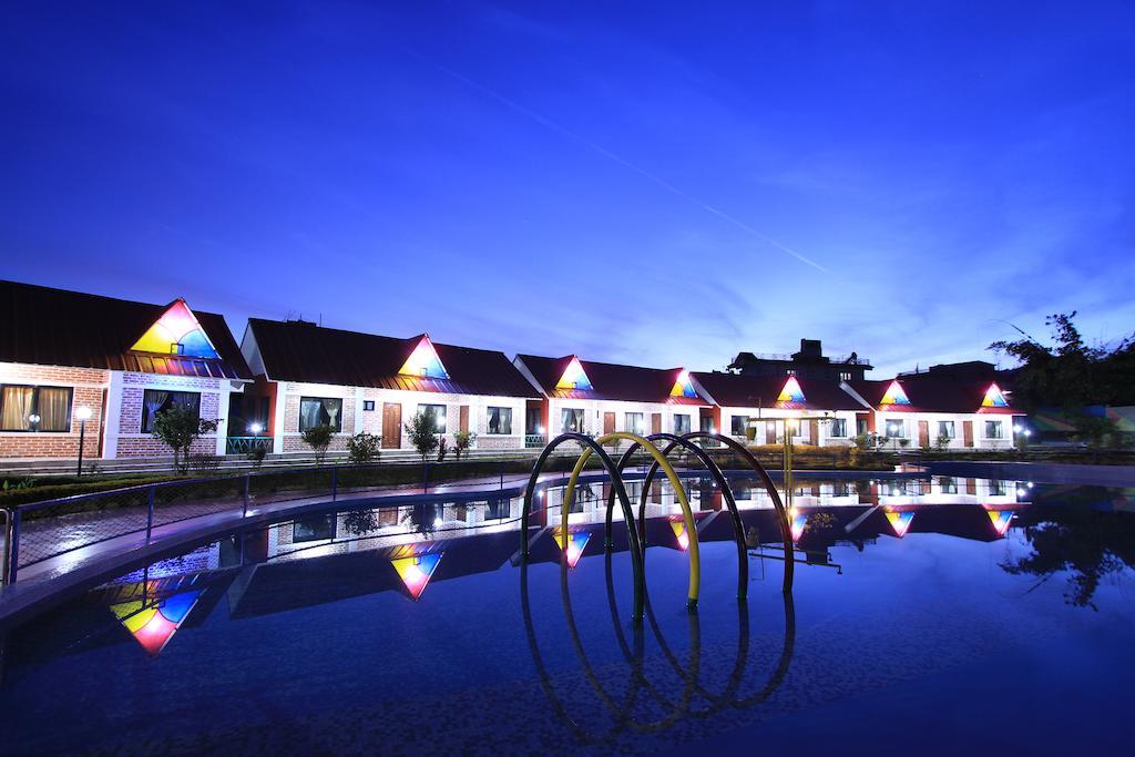 Hotel Jal Mahal Pokhara Exterior photo