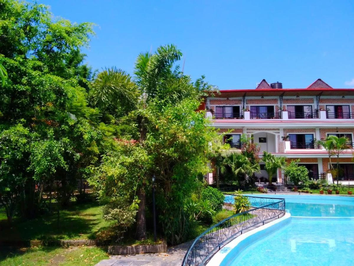 Hotel Jal Mahal Pokhara Exterior photo